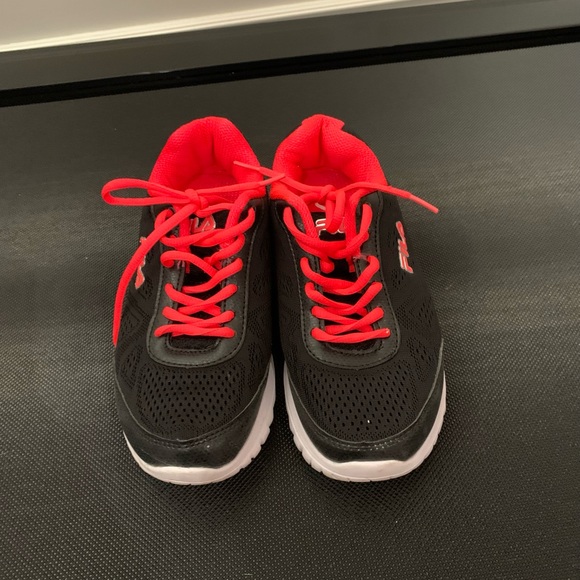 Brand new women’s Fila running shoes - Picture 4 of 6